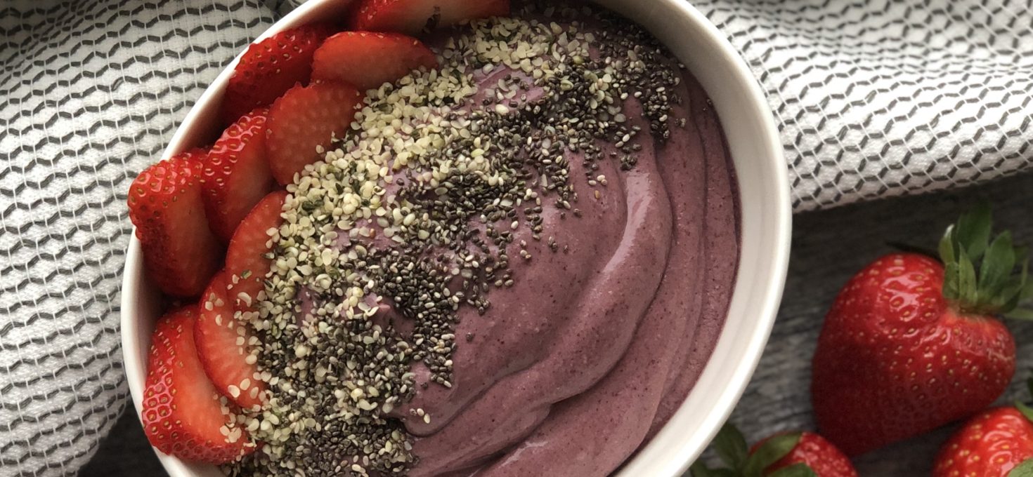 Elderberry Smoothie Bowl