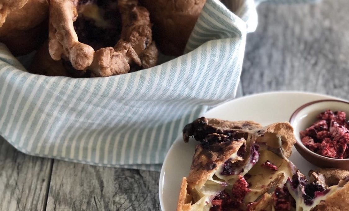 Berry Popovers and Butter