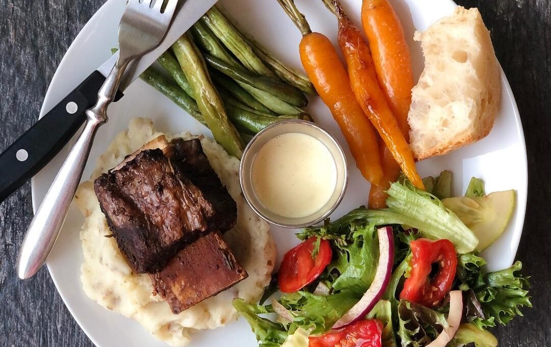 Slow Cooker Short Ribs