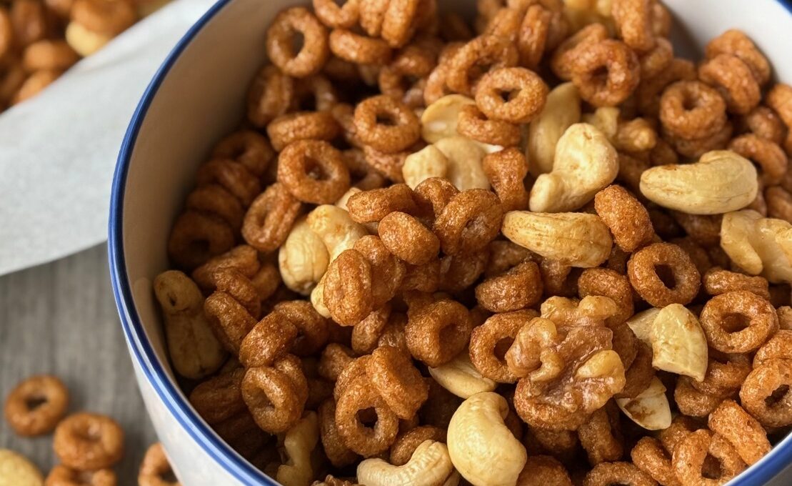 SWEET AND SAVORY SNACK MIX