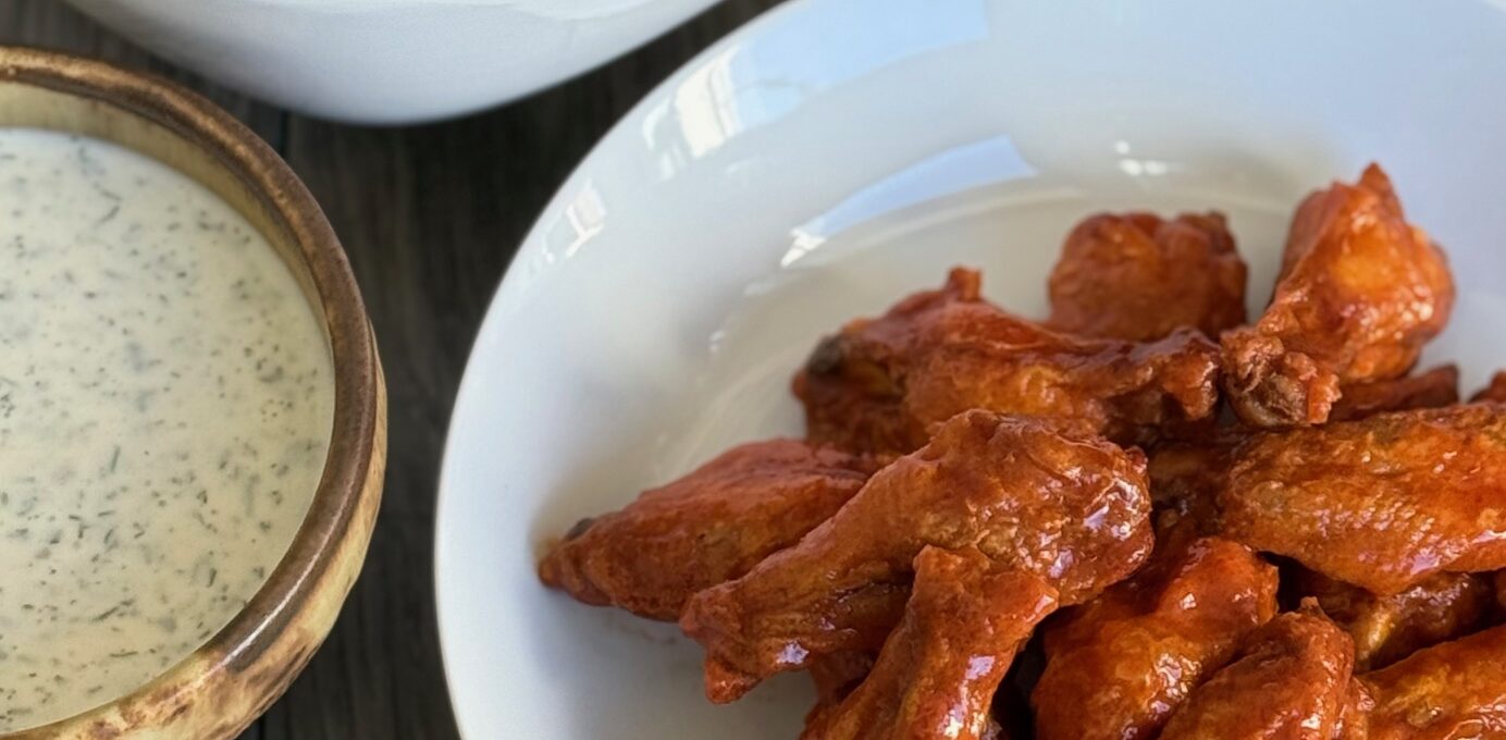 CRISPY AIR-FRYER BUFFALO WINGS & BUTTERMILK RANCH