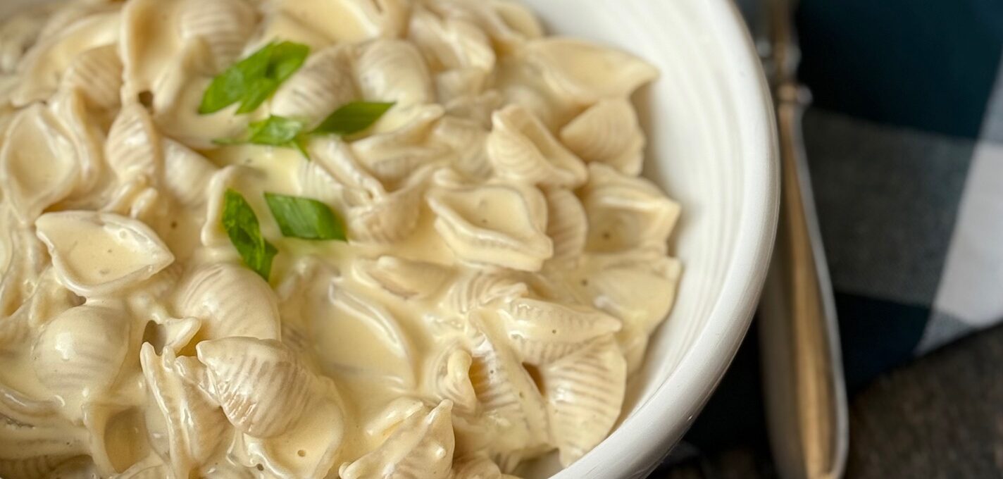 SIMPLE MAC & CHEESE