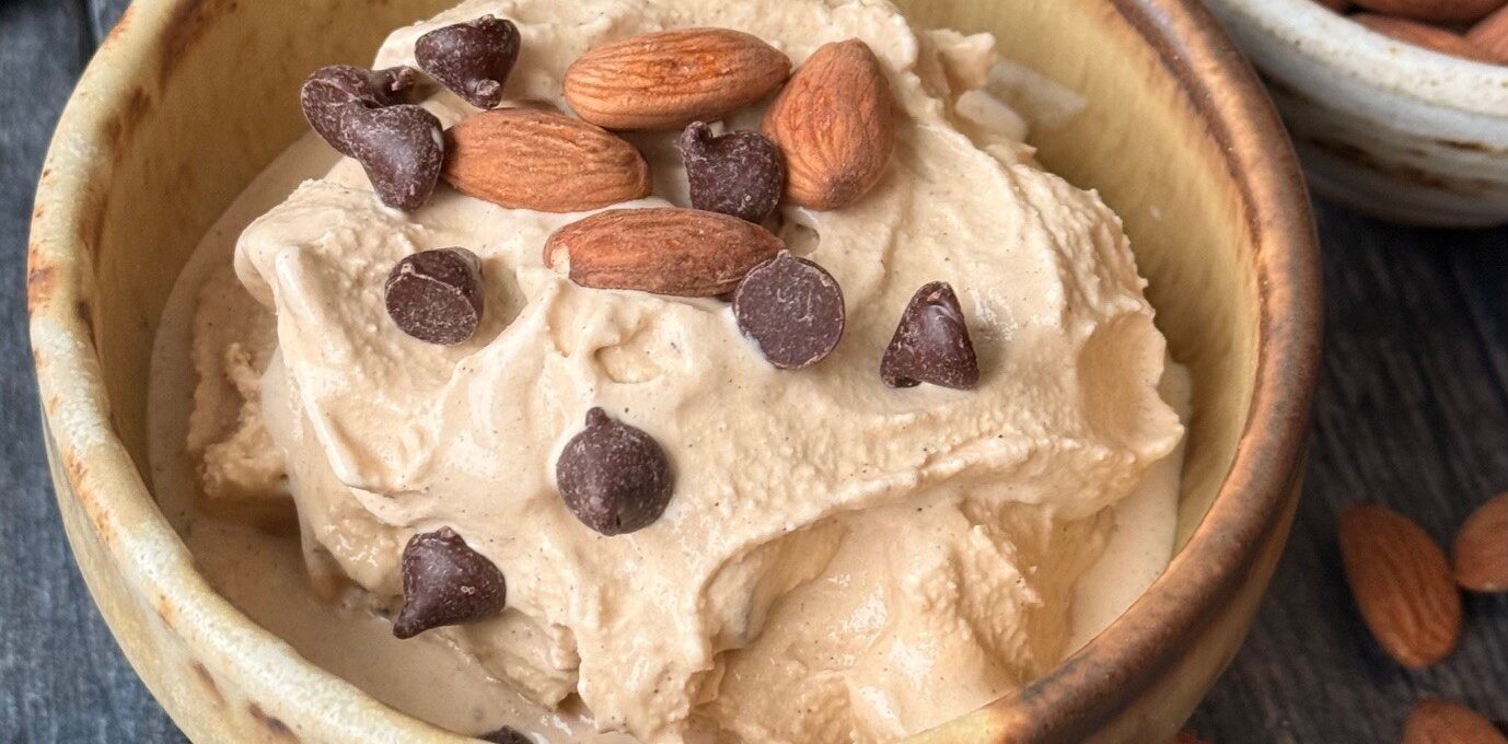 CHOCOLATE CHIP ALMOND ICE CREAM