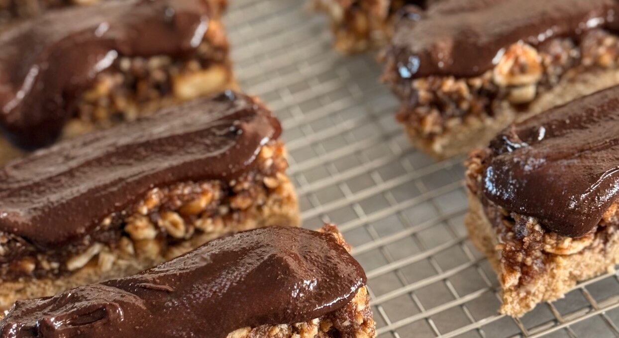 CHOCOLATE DATE COOKIE BARS