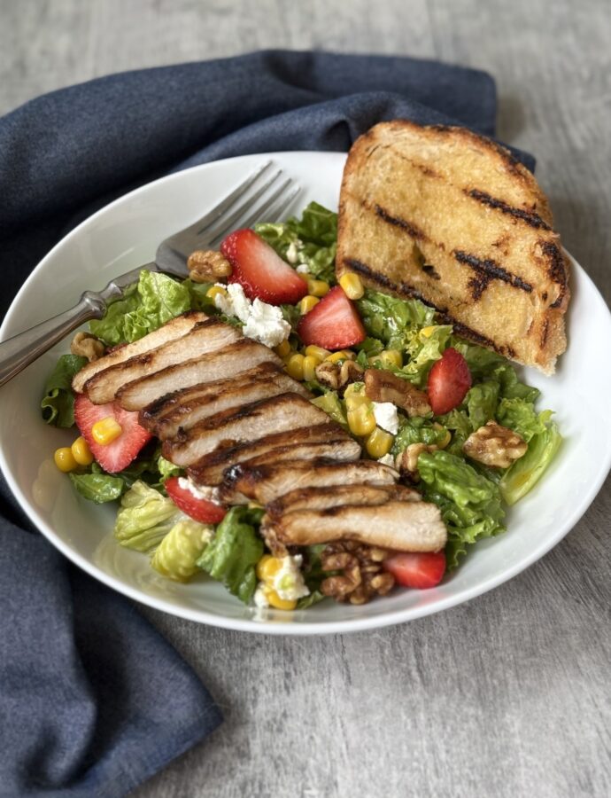 GRILLED CHICKEN SUMMER SALAD