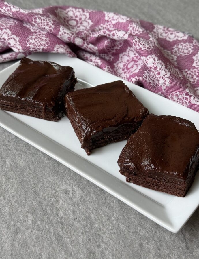 NO BAKE DATE BARS