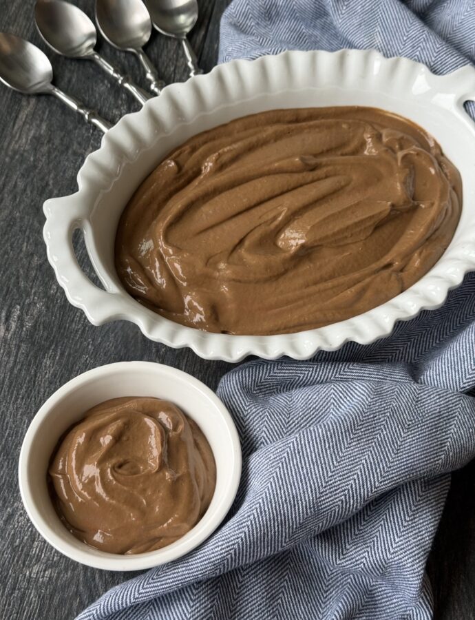 CHOCOLATE BANANA PROTEIN MOUSSE